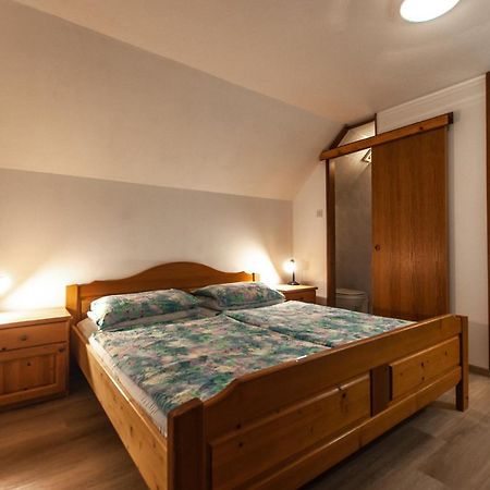 Apartment Ticar Bohinj Bagian luar foto