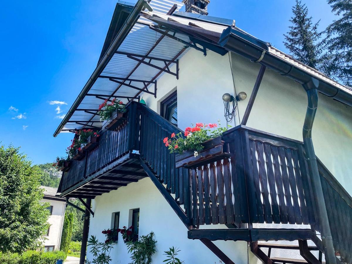 Apartment Ticar Bohinj Bagian luar foto
