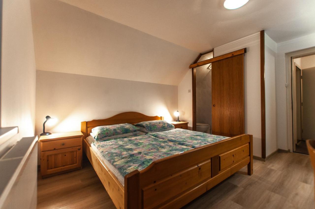 Apartment Ticar Bohinj Bagian luar foto