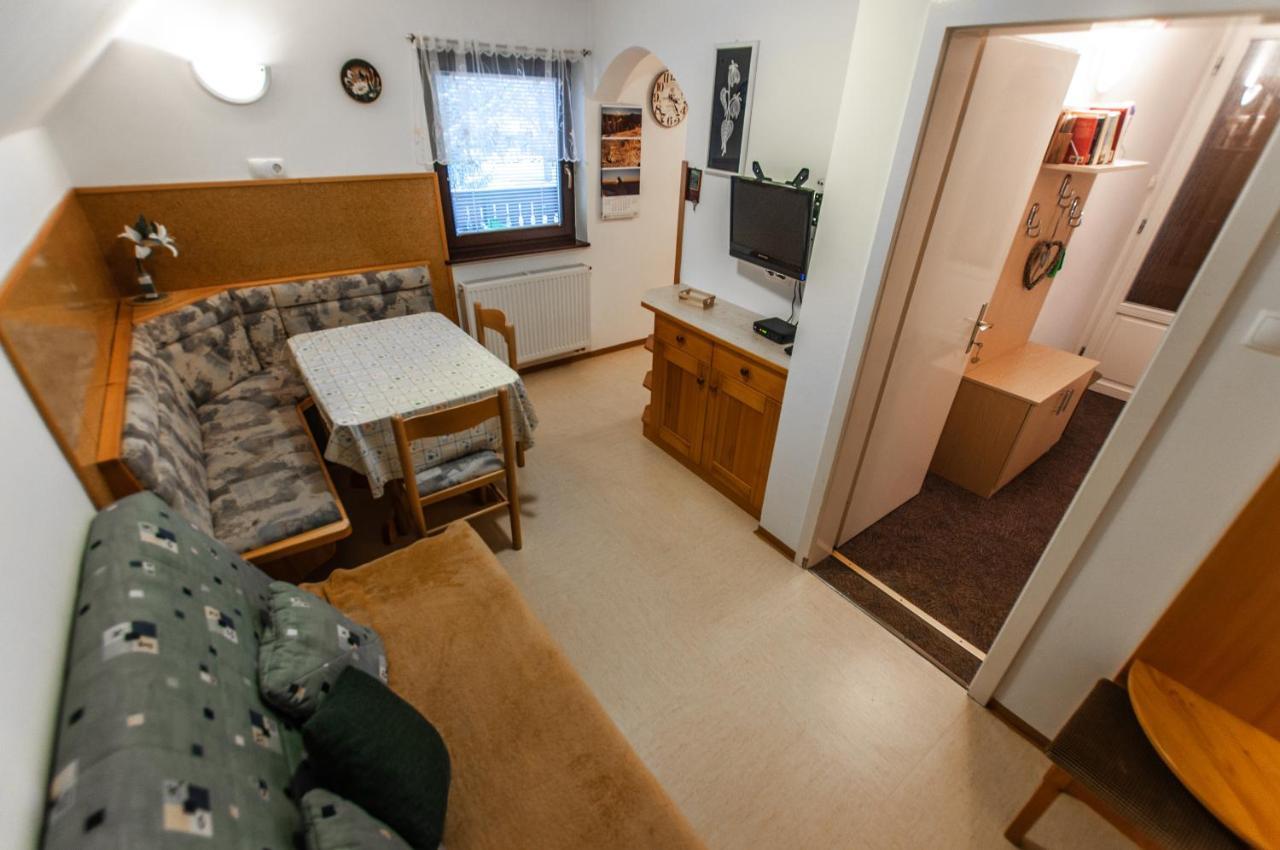 Apartment Ticar Bohinj Bagian luar foto