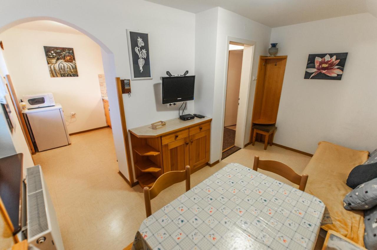 Apartment Ticar Bohinj Bagian luar foto